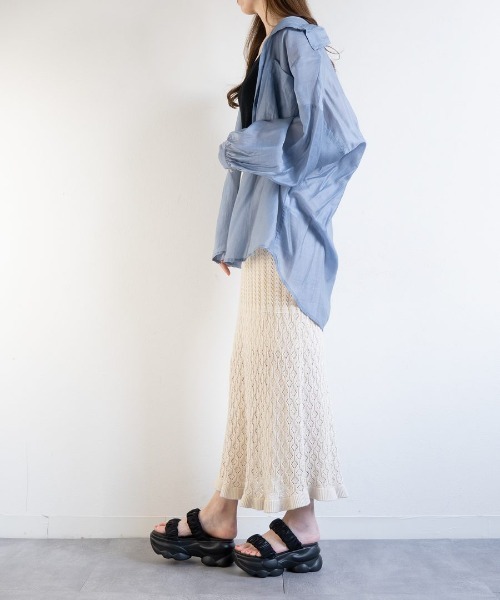 Fabby fabby(ファビィーファビィー)の「厚底シフォン2ベルトサンダル(サンダル・レディース・ブラック/オフホワイト・SMALL/MEDIUM/LARGE)」の14枚目の写真
