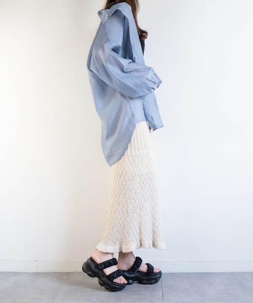 Fabby fabby(ファビィーファビィー)の「厚底シフォン2ベルトサンダル(サンダル・レディース・ブラック/オフホワイト・SMALL/MEDIUM/LARGE)」の16枚目の写真