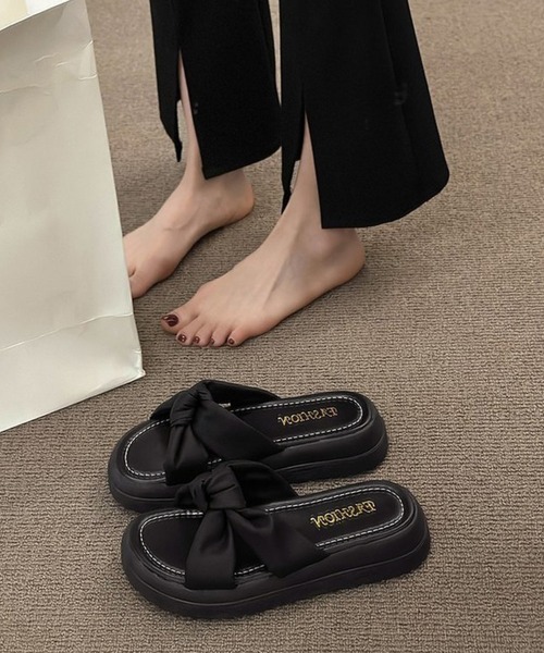Miniministore(ミニミニストア)の「厚底サンダル ミュールサンダル 美脚 夏(サンダル・レディース・ブラック/アイボリー・24.5cm/24.0cm/23.5cm/23.0cm/22.5cm)」の8枚目の写真