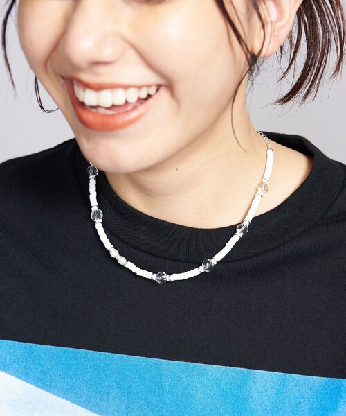 BEAUTY&YOUTH UNITED ARROWS（ビューティーアンドユースユナイテッドアローズ）の「スライスパーツ ボール ネックレス（ネックレス・レディース・シルバー・FREE）」の2枚目の写真