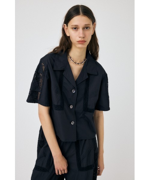 MOUSSY（マウジー）の「CROCHET COMBI シャツ（ベスト・レディース・ホワイト/ライトグリーン/ブラック・FREE）」の3枚目の写真