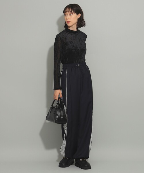 Ray BEAMS(レイビームス)の「Ray BEAMS / ベロア チュール ハイネック トップス(Tシャツ/カットソー・レディース・ホワイト系その他6/ブラック/ライトブルー・ONE SIZE)」の18枚目の写真