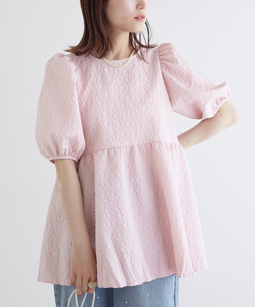 w closet（ダブルクローゼット）の「パフ袖ジャガードチュニック 
