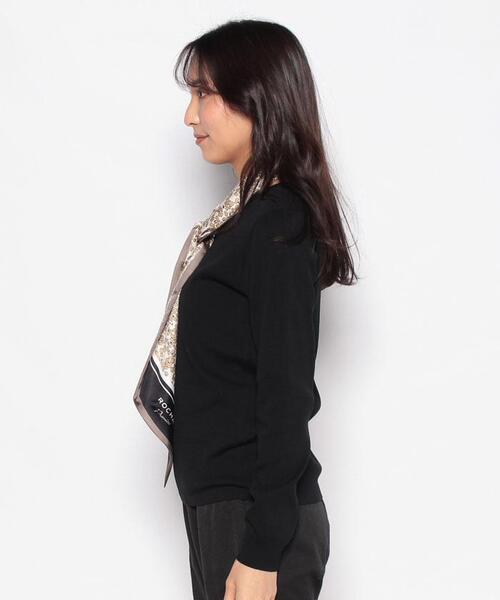 Leilian(レリアン)の「Vネックニットプルオーバー【ROCHAS Premiere】(ニット/セーター・レディース・ライトブラウン/ブラック・11/13)」の7枚目の写真