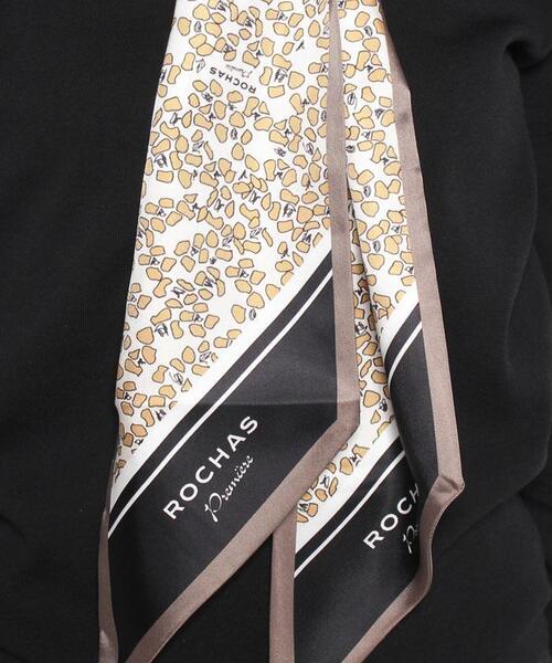 Leilian(レリアン)の「Vネックニットプルオーバー【ROCHAS Premiere】(ニット/セーター・レディース・ライトブラウン/ブラック・11/13)」の12枚目の写真