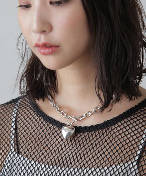 FREE'S MART（フリーズマート）の「ビッグハートチェーンネックレス（ネックレス・レディース・シルバー/ゴールド・ﾌﾘ-）」の5枚目の写真