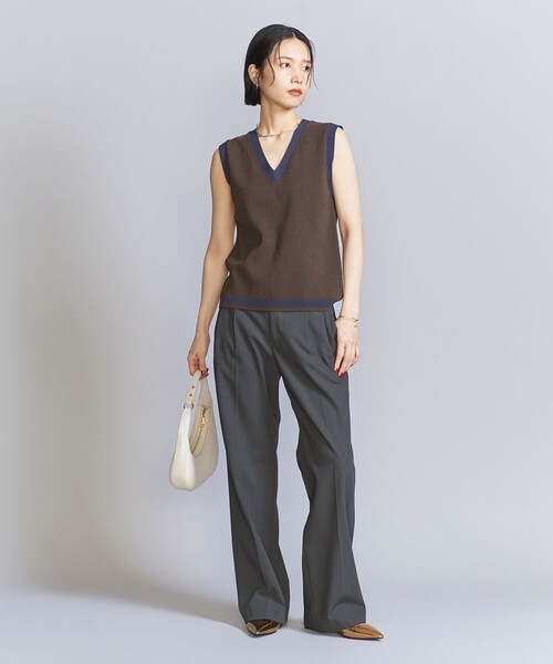 BEAUTY&YOUTH UNITED ARROWS（ビューティーアンドユースユナイテッドアローズ）の「ライン ニットベスト（ベスト・レディース・オリーブ/ダークブラウン・FREE）」の7枚目の写真