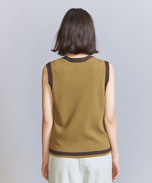 BEAUTY&YOUTH UNITED ARROWS（ビューティーアンドユースユナイテッドアローズ）の「ライン ニットベスト（ベスト・レディース・オリーブ/ダークブラウン・FREE）」の10枚目の写真