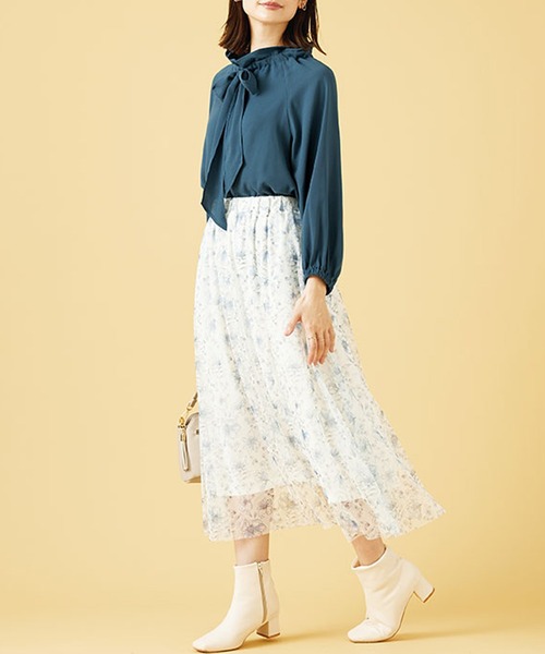 BELLUNA PLUS（ベルーナ）の「フリル衿ボウタイデザインブラウス（シャツ/ブラウス・レディース・ターコイズブルー/ライトイエロー/ブラック・MEDIUM/LARGE/X-LARGE）」の17枚目の写真