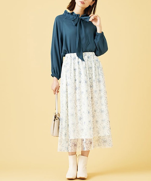 BELLUNA PLUS（ベルーナ）の「フリル衿ボウタイデザインブラウス（シャツ/ブラウス・レディース・ターコイズブルー/ライトイエロー/ブラック・MEDIUM/LARGE/X-LARGE）」の18枚目の写真