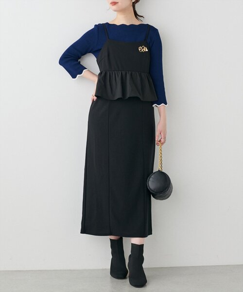 natural couture(ナチュラルクチュール)の「異素材ペプラムキャミワンピース(ワンピース・レディース・グレイッシュベージュ/ブラック/チャコールグレー・FREE)」の4枚目の写真