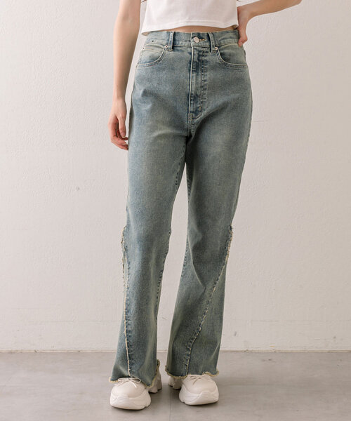 OLIVE des OLIVE（オリーブデオリーブ）の「美脚フレアストレッチデニムパンツ（その他パンツ・レディース・サックスブルー/ネイビー・MEDIUM/SMALL）」の7枚目の写真