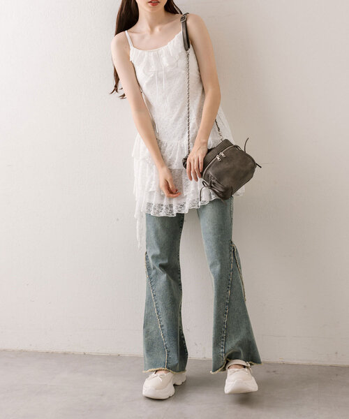 OLIVE des OLIVE（オリーブデオリーブ）の「美脚フレアストレッチデニムパンツ（その他パンツ・レディース・サックスブルー/ネイビー・MEDIUM/SMALL）」の21枚目の写真