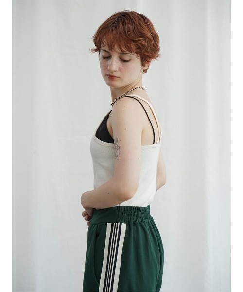 :ETHROF(イーサオブ)の「BICLOLOR LAYERED CAMISOLE(キャミソール・レディース・オフホワイト/ベージュ/ブラック・FREE)」の18枚目の写真
