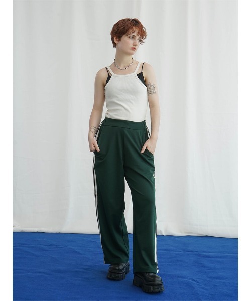 :ETHROF(イーサオブ)の「BICLOLOR LAYERED CAMISOLE(キャミソール・レディース・オフホワイト/ベージュ/ブラック・FREE)」の20枚目の写真