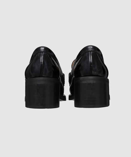 GANNI（ガニー）の「Butterfly Mid Heel Loafer Patent（ローファー・レディース・ブラック・38/37/36）」の4枚目の写真