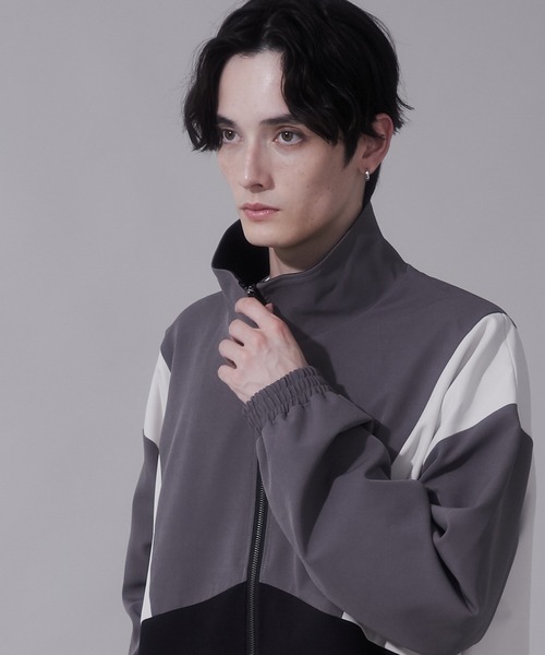 BROWNY（ブラウニー）の「BROWNY/トロミスタンドブルゾン（ブルゾン・メンズ・チャコール/サックスブルー・LARGE/MEDIUM）」の3枚目の写真