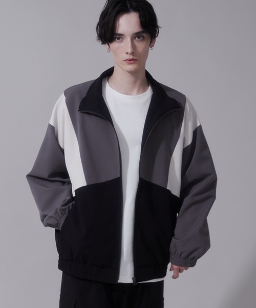 BROWNY（ブラウニー）の「BROWNY/トロミスタンドブルゾン（ブルゾン・メンズ・チャコール/サックスブルー・LARGE/MEDIUM）」の4枚目の写真