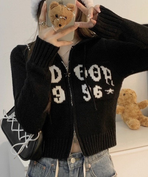 極美品✨フォクシー ニットパーカー script スクリプト ロゴ刺繍 2way 極美品✨フォクシー ニットパーカー script スクリプト ロゴ刺繍 2way