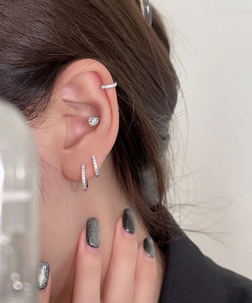 almo(アルモ)の「シンプルラインストーンリングミニフープピアス/ペア(RO)(ピアス(両耳用)・レディース・シルバー/ゴールド・6/8/10)」の9枚目の写真