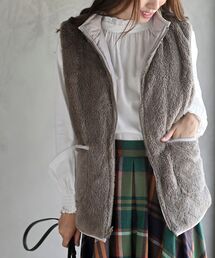 リバーシブルスタンドキルトベスト