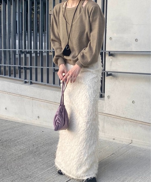 ISOOK（アイスー）の「深Vネックレイヤードニット(kiharu select) / セット販売 2ピース アメリカンスリーブ レイヤードニット（ニット/セーター・レディース・ブラック/ブラウン・FREE）」の5枚目の写真