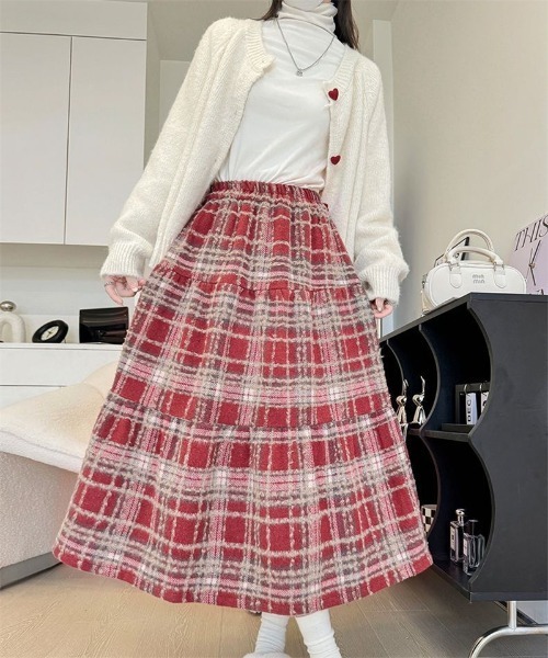 Ritzy(リッツィー)の「Aライン チェックスカート(スカート・レディース・ネイビー/レッド/ブラウン/ブルー・M/L/XL)」の4枚目の写真
