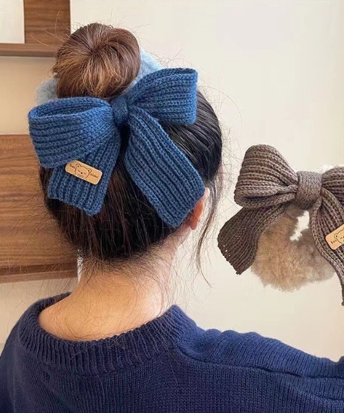 VIBGYOR Women（ヴィブジョー　ウィメン）の「【urge select】ニットリボン×ファーシュシュ（シュシュ・レディース・ブラウン/ブルー/カーキ/アイボリー/ダークブラウン/ピンク・FREE）」の5枚目の写真