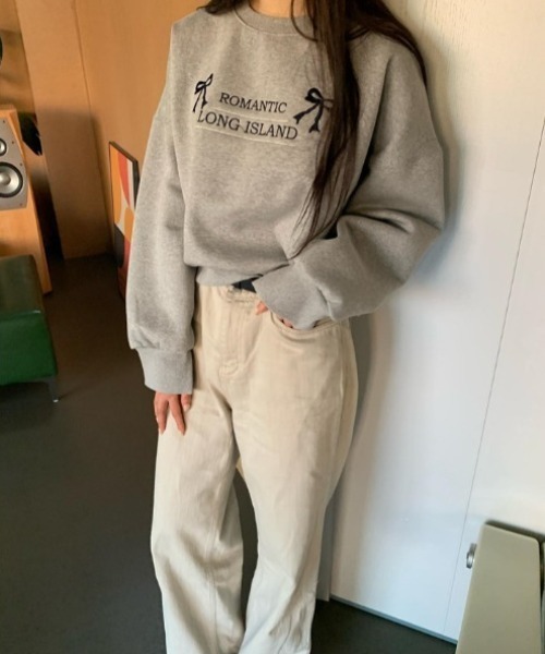 Teem Store(チームストア)の「リボンロゴ刺繍 裏毛スウェットプルオーバー(スウェット・レディース・ホワイト/ブラック/グレー・F)」の11枚目の写真