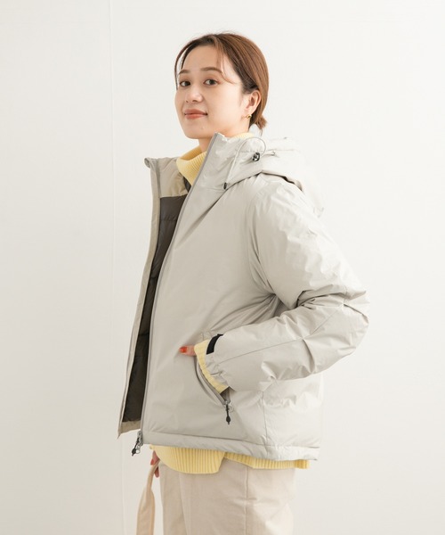 NANGA（ナンガ）の「『別注』NANGA×DOORS　AURORA TEX DOWN PARKA（ダウンジャケット/コート・レディース・アイボリー/チャコールグレー・MEDIUM）」の4枚目の写真