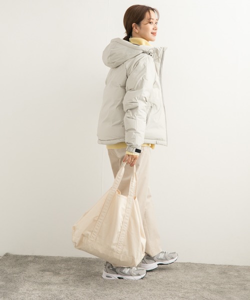 NANGA（ナンガ）の「『別注』NANGA×DOORS　AURORA TEX DOWN PARKA（ダウンジャケット/コート・レディース・アイボリー/チャコールグレー・MEDIUM）」の17枚目の写真
