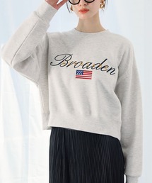 Ampirula（アンピルーラ）の「ロゴ×国旗刺繍 裏起毛ショート丈 スウェット トレーナー プルオーバー【洗える】（スウェット）」