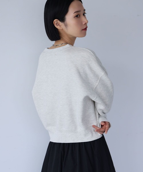 Ampirula（アンピルーラ）の「ロゴ×国旗刺繍 裏起毛ショート丈 スウェット トレーナー プルオーバー【洗える】（スウェット・レディース・ライトグレー/ネイビー・FREE）」の16枚目の写真