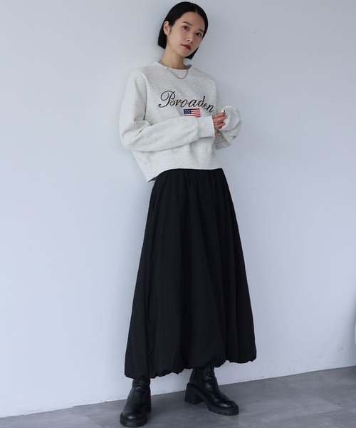 Ampirula（アンピルーラ）の「ロゴ×国旗刺繍 裏起毛ショート丈 スウェット トレーナー プルオーバー【洗える】（スウェット・レディース・ライトグレー/ネイビー・FREE）」の18枚目の写真