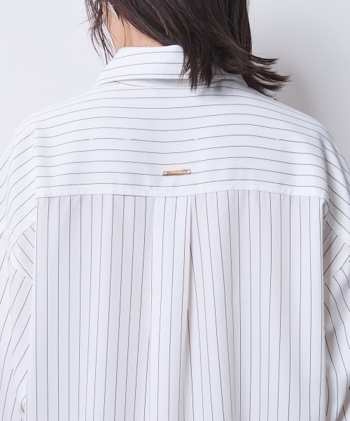 CHIC STYLE(シックスタイル)の「ストライプミニシャツワンピース <大きいサイズ有>シックスタイル(ワンピース・レディース・ホワイト系/ネイビー系・M/L/LL/3L/4L/5L)」の22枚目の写真