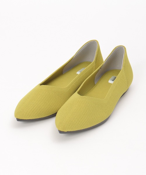 ikka（イッカ）の「【洗える】ニットペタンコパンプス（パンプス・レディース・ライトグレー/ブラック/イエロー・M/L）」の5枚目の写真