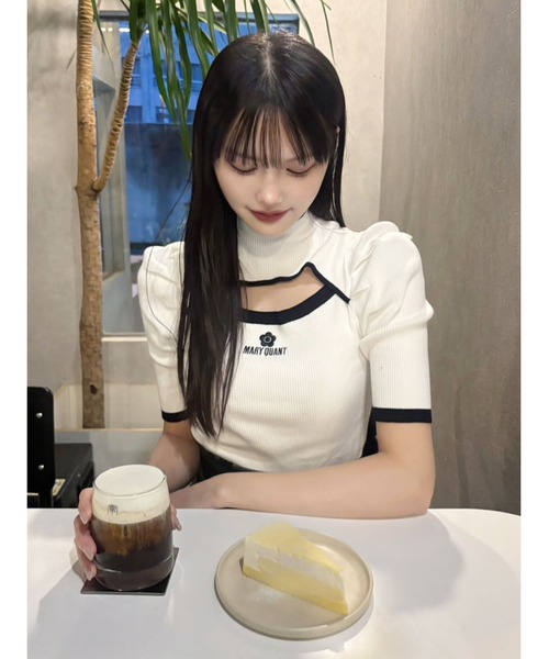 MERCURYDUO（マーキュリーデュオ）の「【MARY QUANTコラボ】バイカラーカットアウトリブニット（ニット/セーター・レディース・オフホワイト/ライトグレー/ライトブルー・FREE）」の8枚目の写真