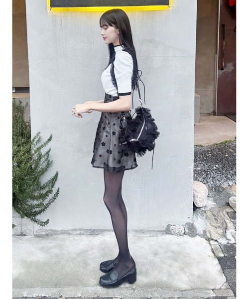 MERCURYDUO（マーキュリーデュオ）の「【MARY QUANTコラボ】バイカラーカットアウトリブニット（ニット/セーター・レディース・オフホワイト/ライトグレー/ライトブルー・FREE）」の13枚目の写真