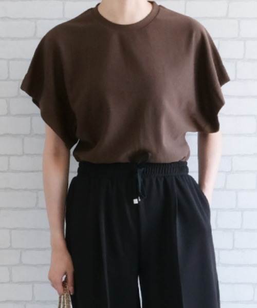 aquagarage(アクアガレージ)の「ワイドスリーブTシャツ(Tシャツ/カットソー・レディース・ブラック/ダークブラウン/ホワイト/ベージュ・L/M)」の10枚目の写真
