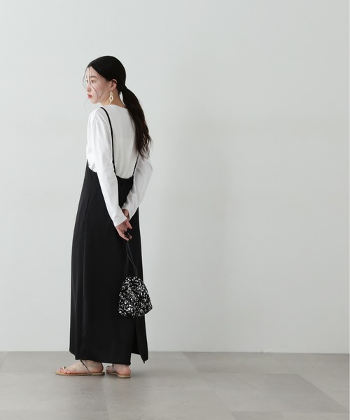 N.（N. Natural Beauty Basic）（エヌエヌナチュラルビューティーベーシック）の「ロゴロンT（Tシャツ/カットソー・レディース・オフホワイト/チャコールグレー・MEDIUM）」の15枚目の写真