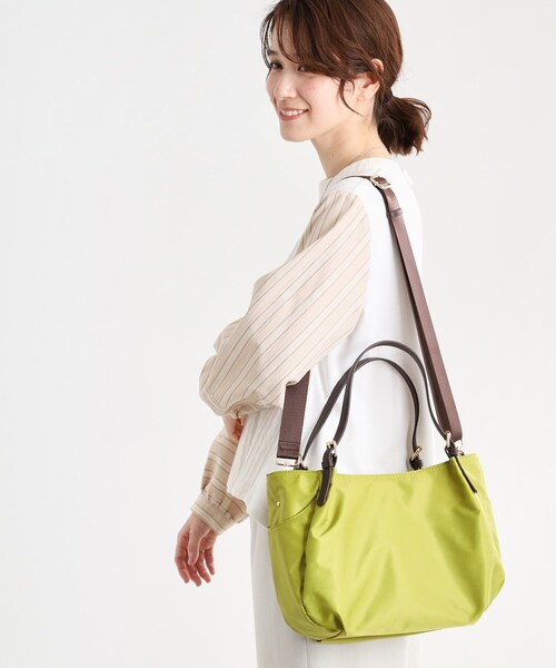 Reflect（リフレクト）の「【E‐QUALITY／しっかり収納／インナーバッグ入り／ショルダー付き】3WAYデザインバッグ（ショルダーバッグ・レディース・ネイビー系4/ベージュ系4/スモーキーグリーン系・00）」の6枚目の写真