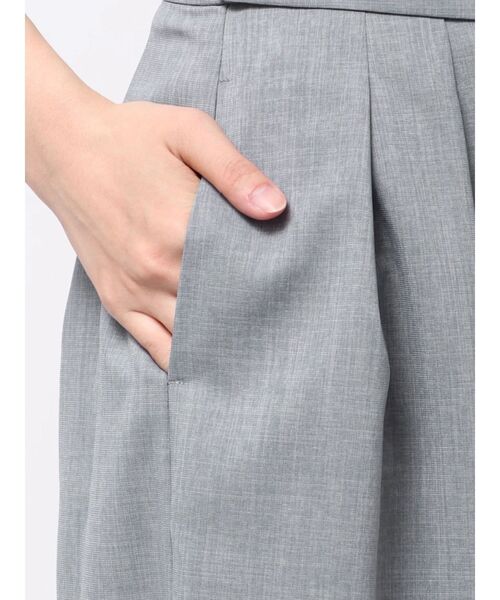 LAGUNAMOON(ラグナムーン)の「ウエストリボン2タックワイドパンツ(その他パンツ・レディース・ベージュ/グレー・SMALL/MEDIUM)」の15枚目の写真