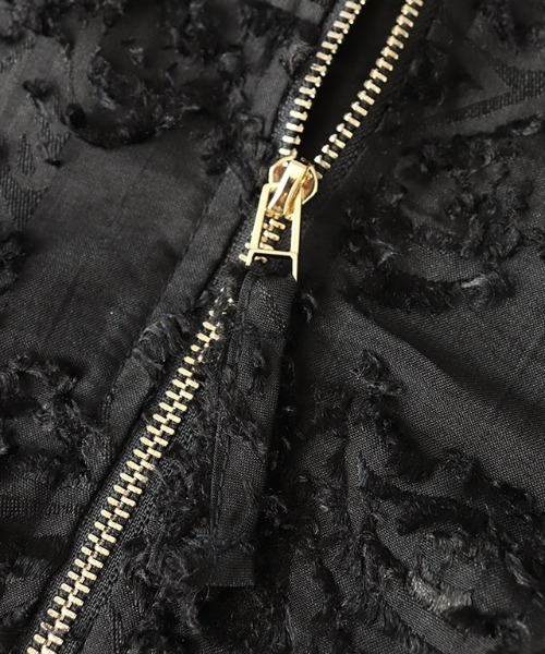 Pierrot(ピエロ)の「2wayジャカードジップボリュームブラウス(シャツ/ブラウス・レディース・ブラック/オフホワイト・M/L)」の8枚目の写真