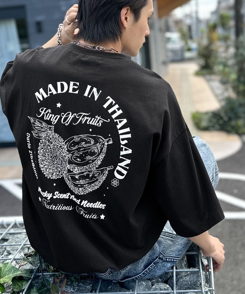 Java(ジャバ)の「《JaVaジャバコラボ》周りと差がつくアート感。綿100% タイ☆トロピカルフルーツ柄☆ビッグTシャツ(Tシャツ/カットソー・レディース・ホワイト系2/ホワイト系1/ブラック系2/ホワイト系3/ブラック系1/ブラック系3・LARGE/MEDIUM/SMALL/X-LARGE)」の9枚目の写真