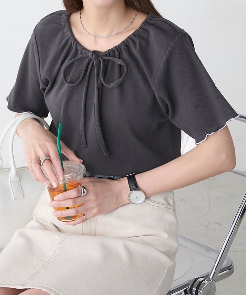 BONLECILL(ボンルシール)の「リボンネック配色メロウリブT(Tシャツ/カットソー・レディース・レッド/ブラック×ホワイト/ネイビー系1/オフホワイト/チャコールグレー・FREE)」の3枚目の写真