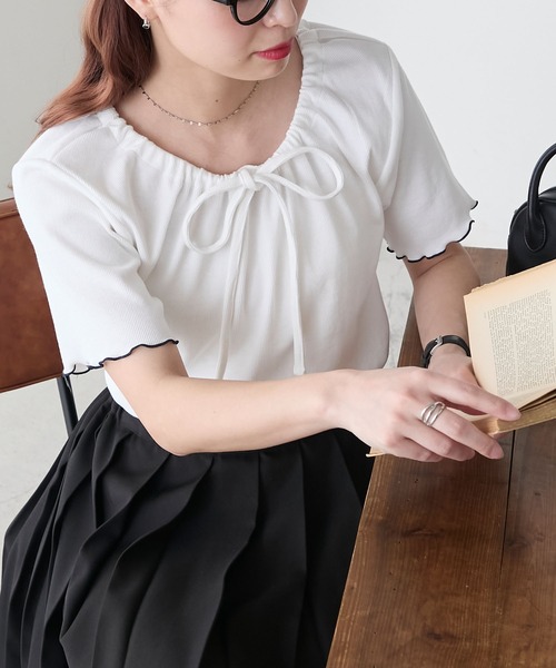 BONLECILL(ボンルシール)の「リボンネック配色メロウリブT(Tシャツ/カットソー・レディース・レッド/ブラック×ホワイト/ネイビー系1/オフホワイト/チャコールグレー・FREE)」の12枚目の写真