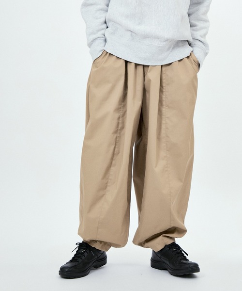 M TO R（ムウトアール）の「BALOON VOLUME PANTS（その他パンツ・レディース・ベージュ/ブラック・38/40）」の18枚目の写真