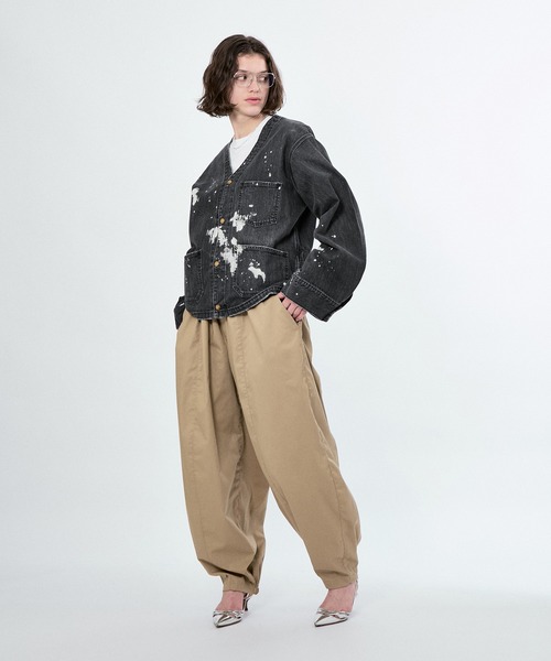 M TO R（ムウトアール）の「BALOON VOLUME PANTS（その他パンツ・レディース・ベージュ/ブラック・38/40）」の4枚目の写真