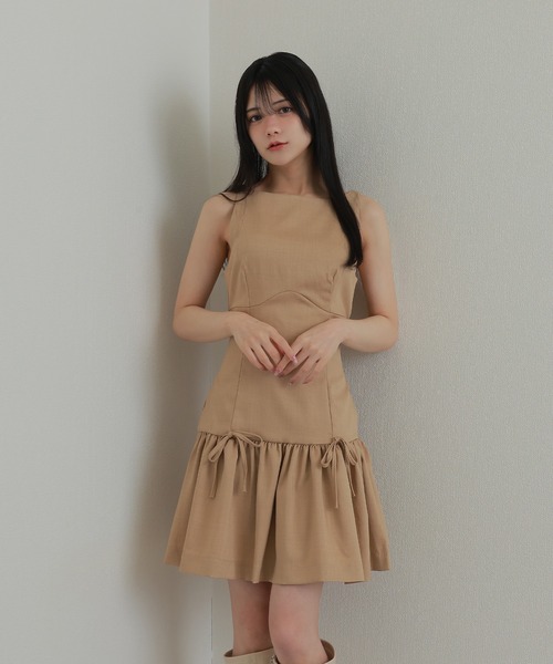 M DOLLY(エムドリー)の「sleeveless ribbon gather dress/ノースリーブリボンギャザーワンピース(ワンピース・レディース・ベージュ/ブラック・XS/M/S)」の10枚目の写真