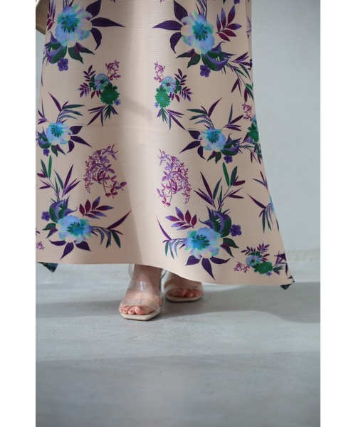 優美な花咲き誇るアコーディオンプリーツロングワンピース（ワンピース